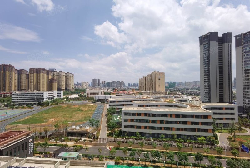 9平米大四房全新没住过240万,万科城乘峰上-昆明58同城