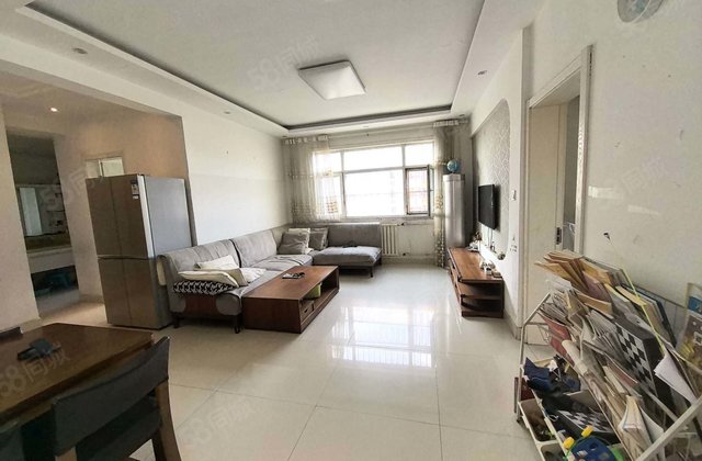 建设路香江电子区，附近电梯房，诚心出售随时看房阳光实验。可谈