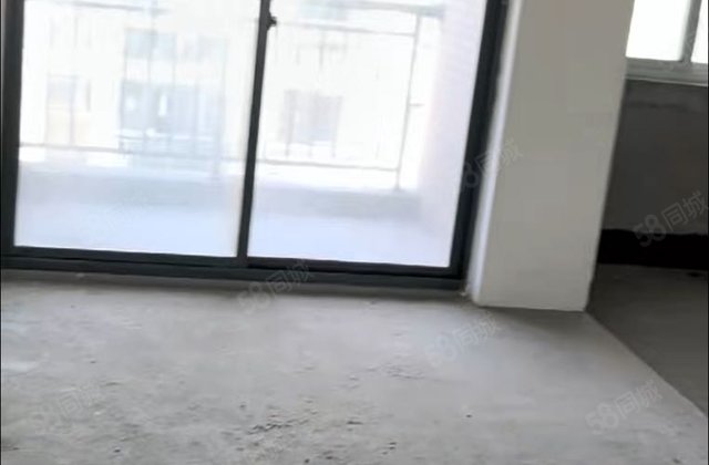 海景风情6室4厅241㎡80万二手房图片