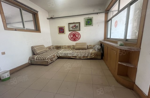 眼科医院 公安局家属院 3室  不临街 车位 储 实验 乐园