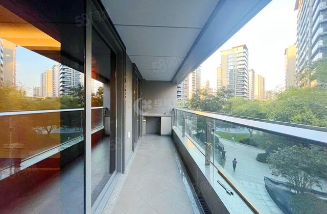 融创大家侯潮府3室2厅118.16㎡1120万二手房图片