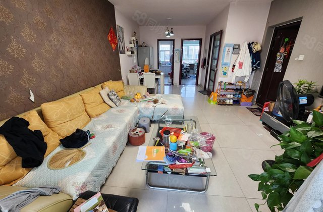 急售~年轻人安家电梯房~南北通透大两居~4萬就可安家