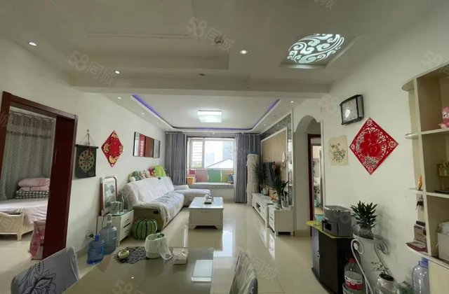 金柱大学城C区 购物方便 精装可拎包入住 有电梯 南北通透