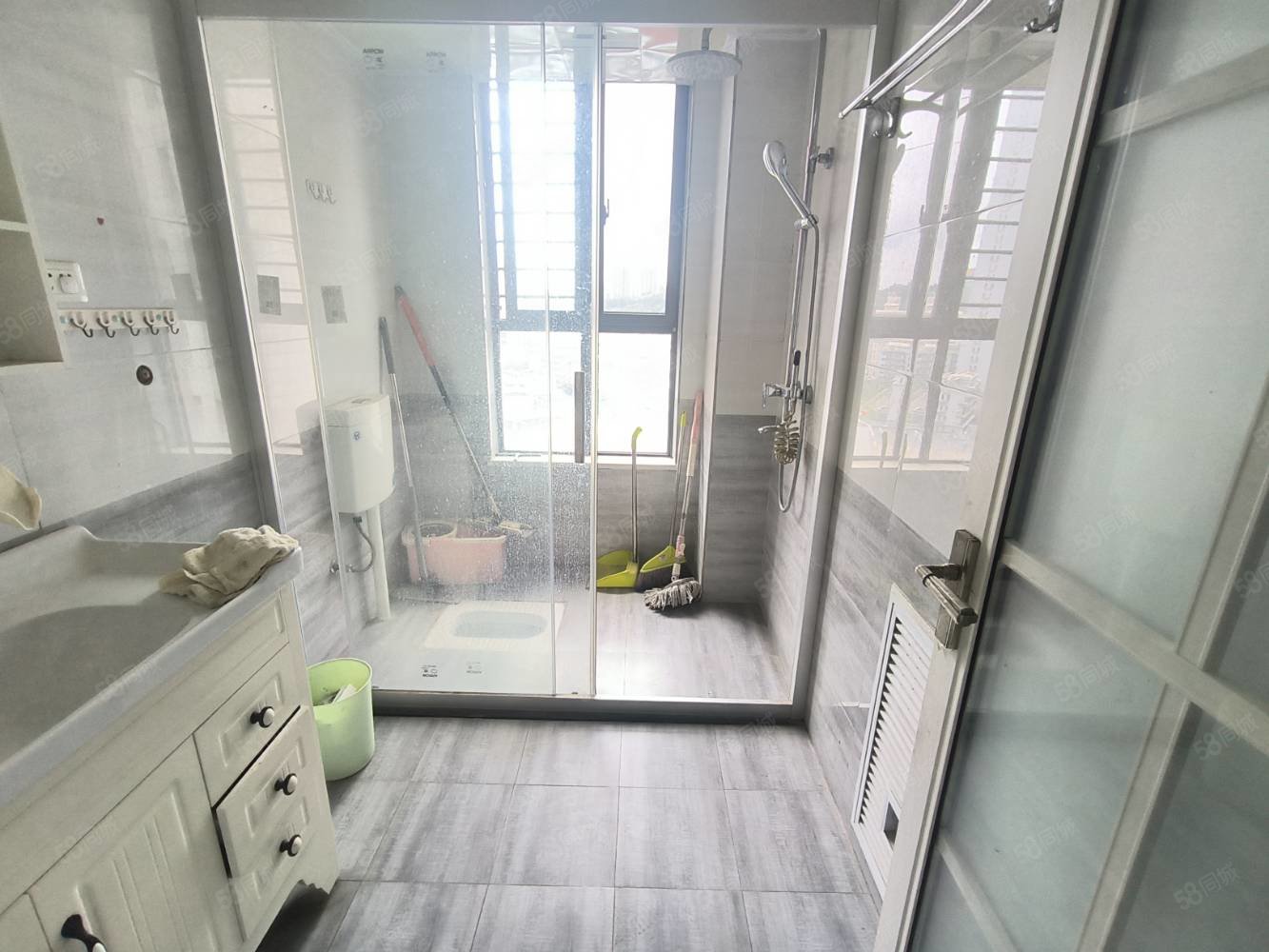 天麟汇景园3室2厅2卫112㎡南北99万