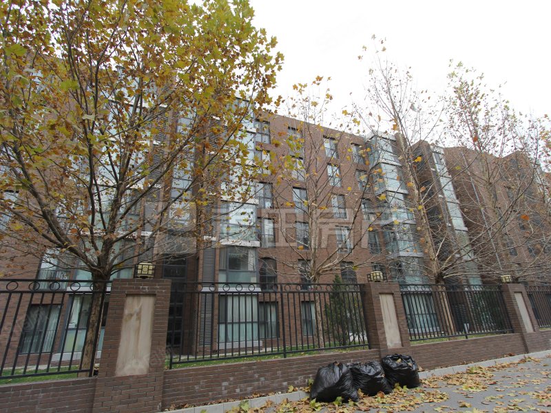 澳林觀邸3室2廳2衛(wèi)168.62㎡南北1630萬