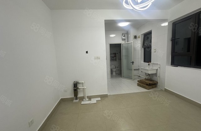 距离实验 文轩 一墙之隔 房东急售 位置佳