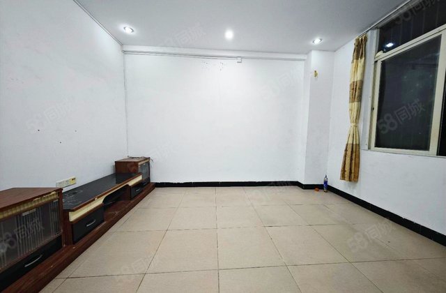 万虹花园3室2厅88㎡55万二手房图片