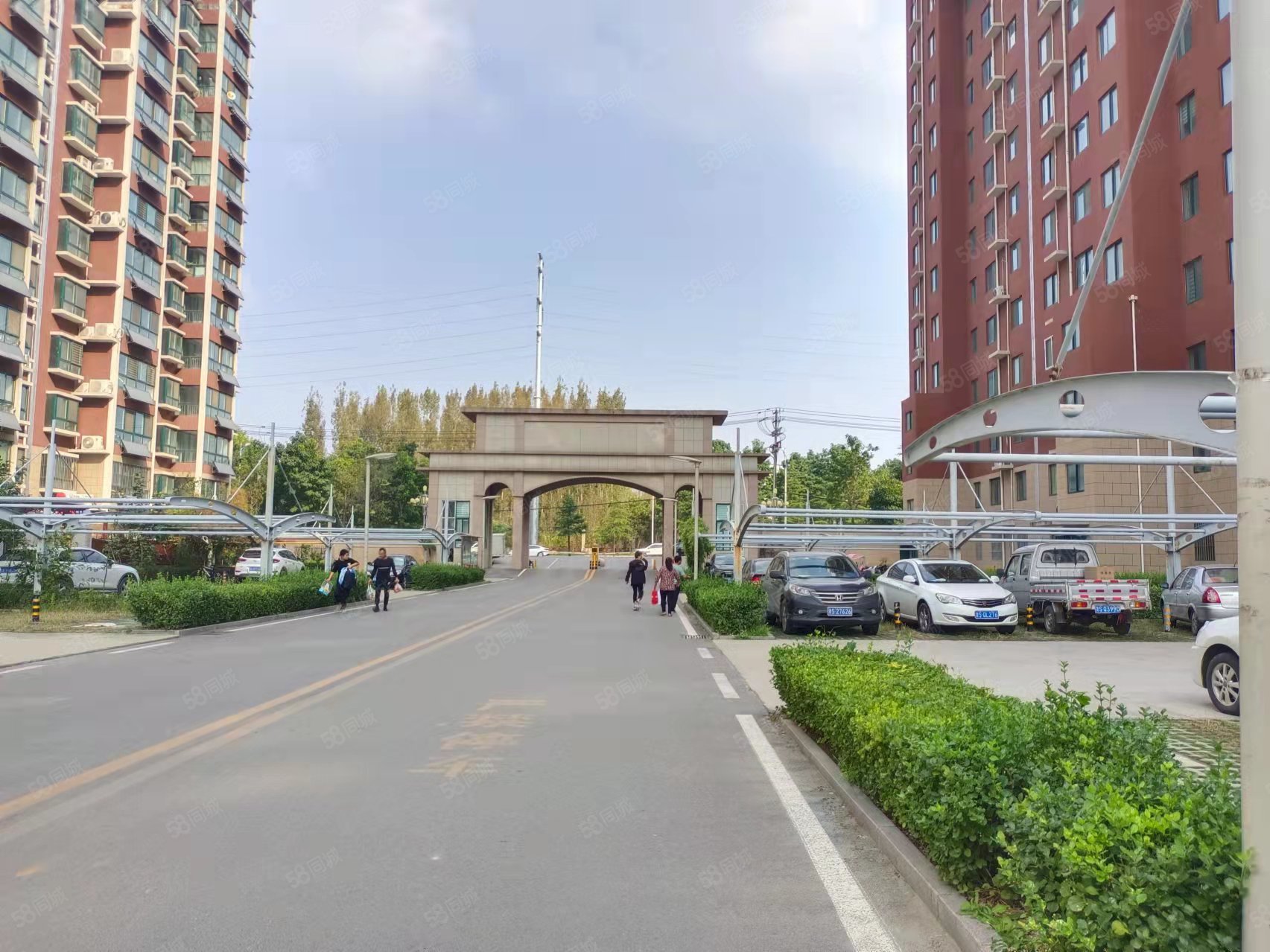 【10图】龙泽苑131平,三室两厅南北通透,送储藏室62万,龙泽苑-莱芜58