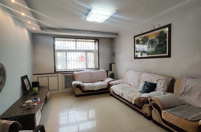 柳泉花园 中间好楼层 带电梯三室朝阳