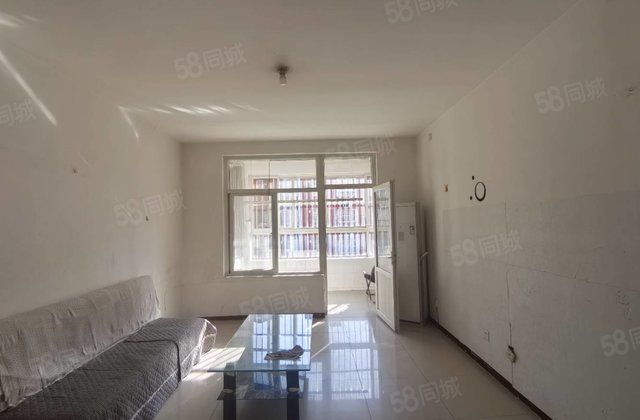 急售靠近南门两室两厅，多层好楼层，公摊面积小看价格可谈