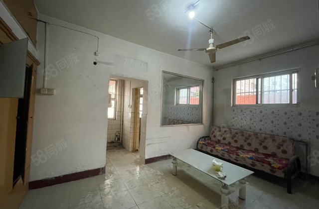 万达附近 三中北校 孝心一楼带院42万 2室朝阳 看房有钥匙