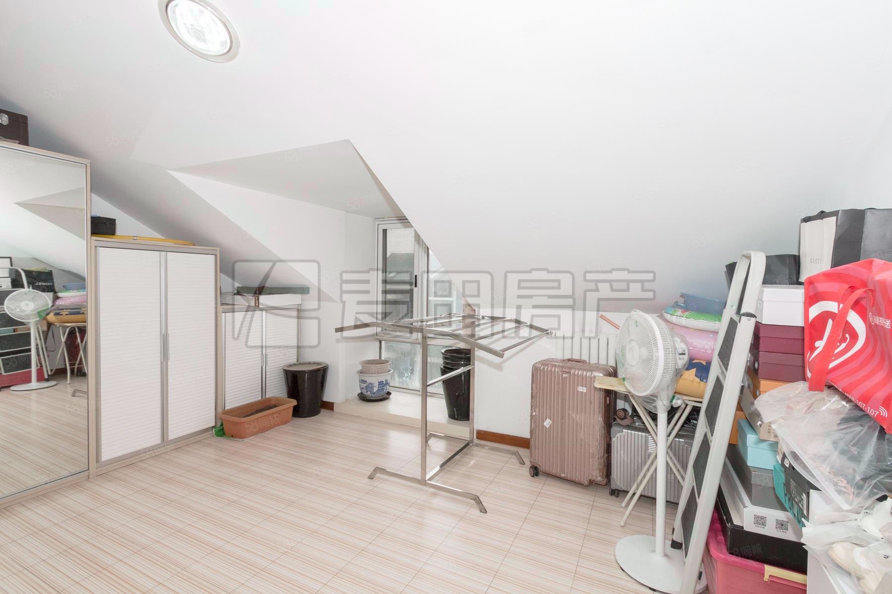 潤千秋佳苑6室3廳3衛(wèi)223㎡南北1650萬