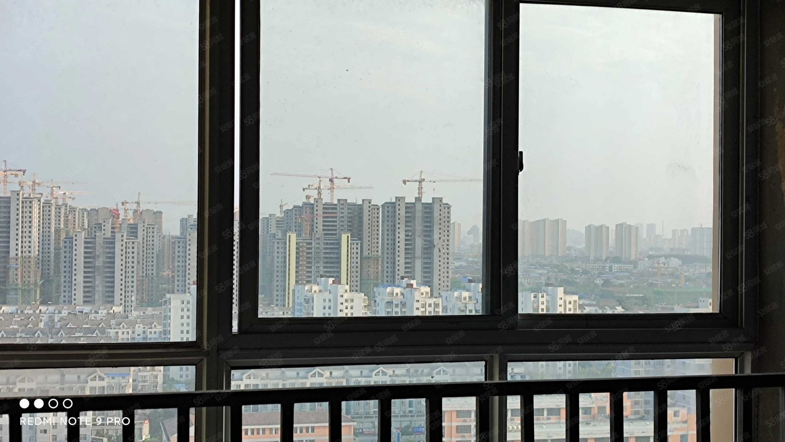 杉杉国际城3室2厅1卫101㎡南43万