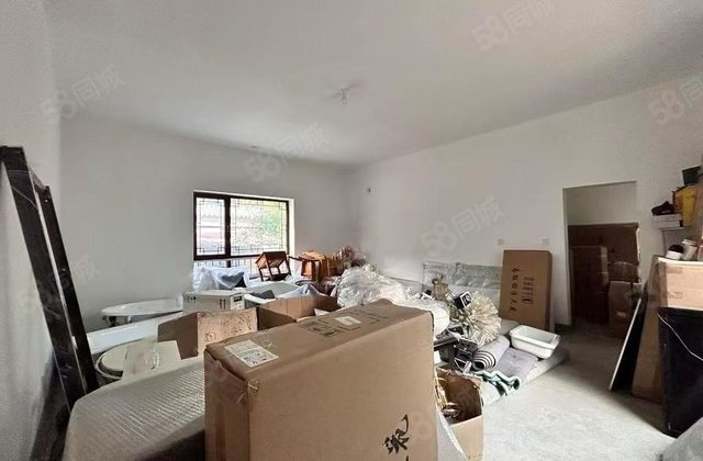 古楼 光岳府南湖  排 占地面积2亩，大院子 湖景三合院