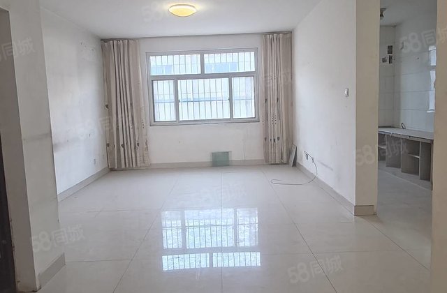 房宝徕花园！巡房队家属院三室！送储藏室！免大税！