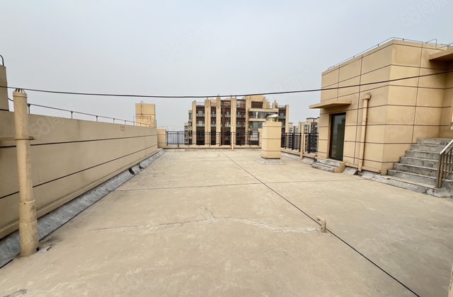 碧桂园翡丽湾,带270平露台,带双车位,观景房,五居室大平层