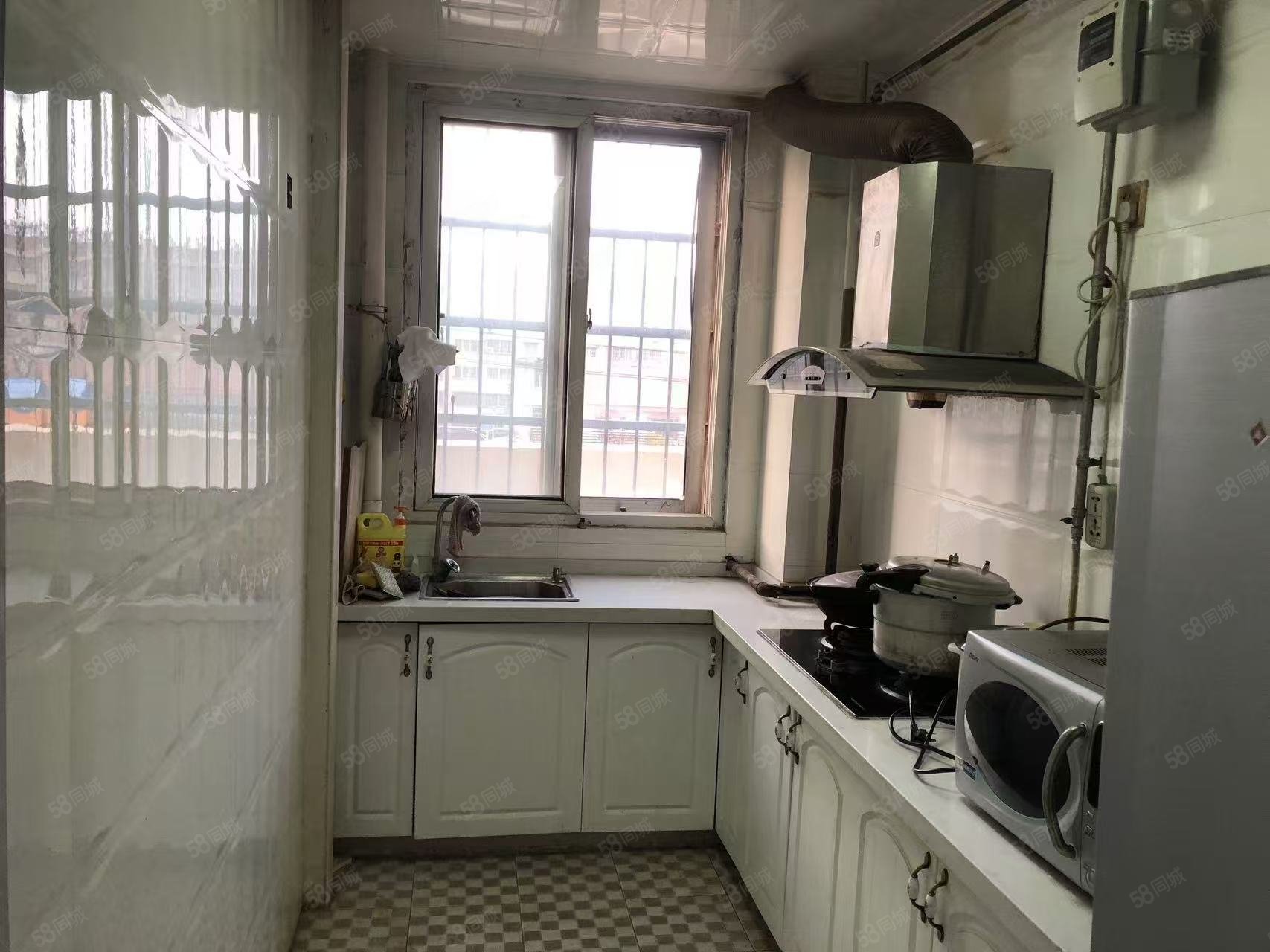 诚信花园3室2厅1卫101.93㎡南69.9万