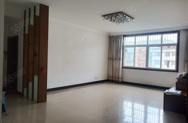 星海花园3室2厅136.57㎡35万二手房图片