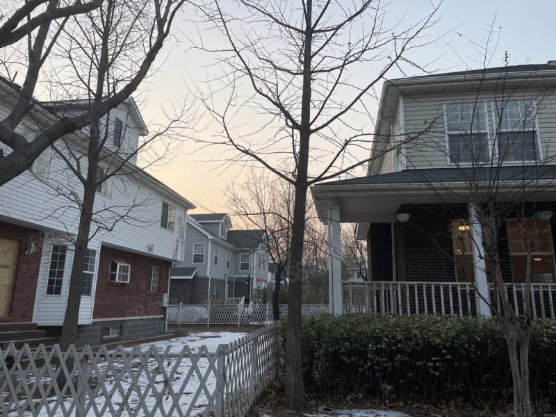 波特蘭花園8室3廳3衛(wèi)429.61㎡南北1988萬