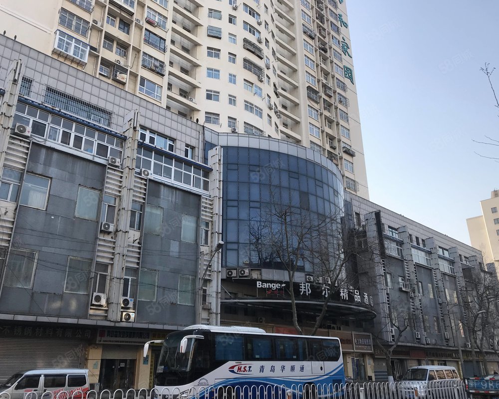 万和家园商住楼