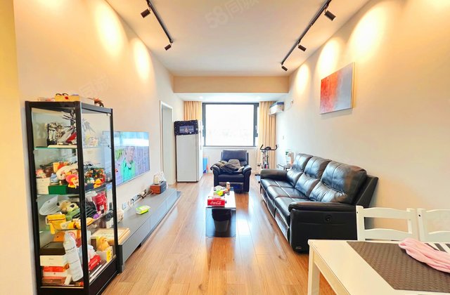 成都后花园4期2室1厅71.3㎡85万二手房图片