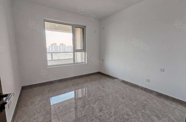 汽车站东，嘎嘎新，未住，时代美境，三叶草户型，云麓九里