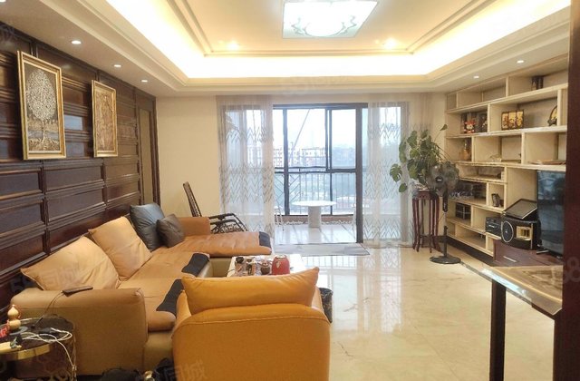 均城上岛水岸4室2厅174.43㎡95万二手房图片