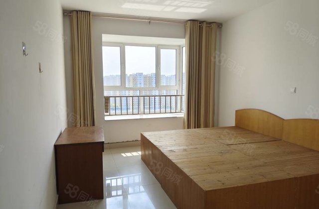 松桂嘉苑4室2厅2卫 证过两年 带双车位 孟达 天悦 奥森