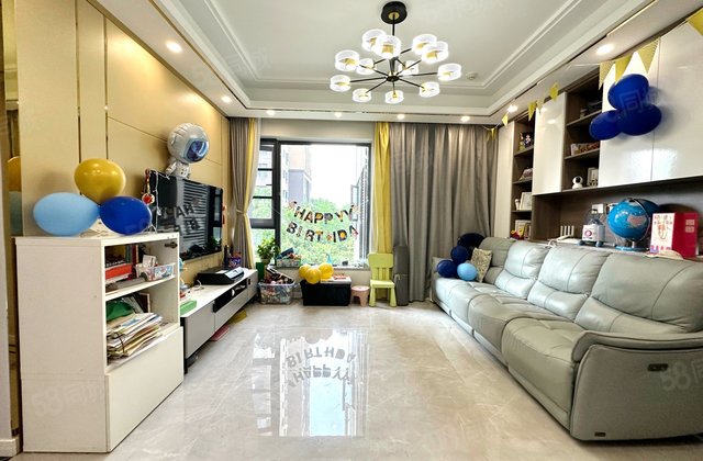 金地天府城3室2厅99.39㎡135万二手房图片