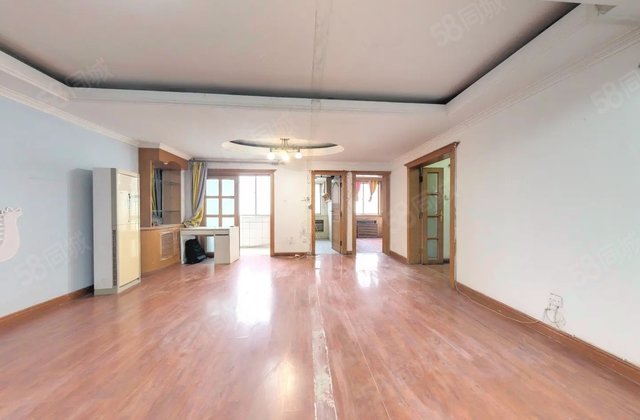 阳光四季社区4室1厅149.4㎡580万二手房图片