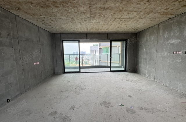 保利云禧4室2厅174.1㎡137万二手房图片