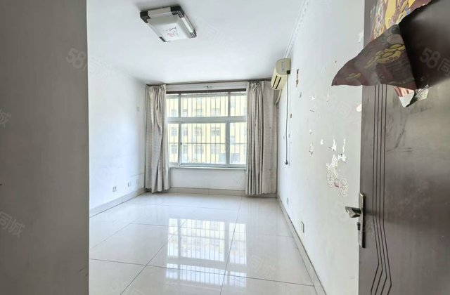 急售香江 凤凰湖地暖房 三室 月亮湾 丽水明都