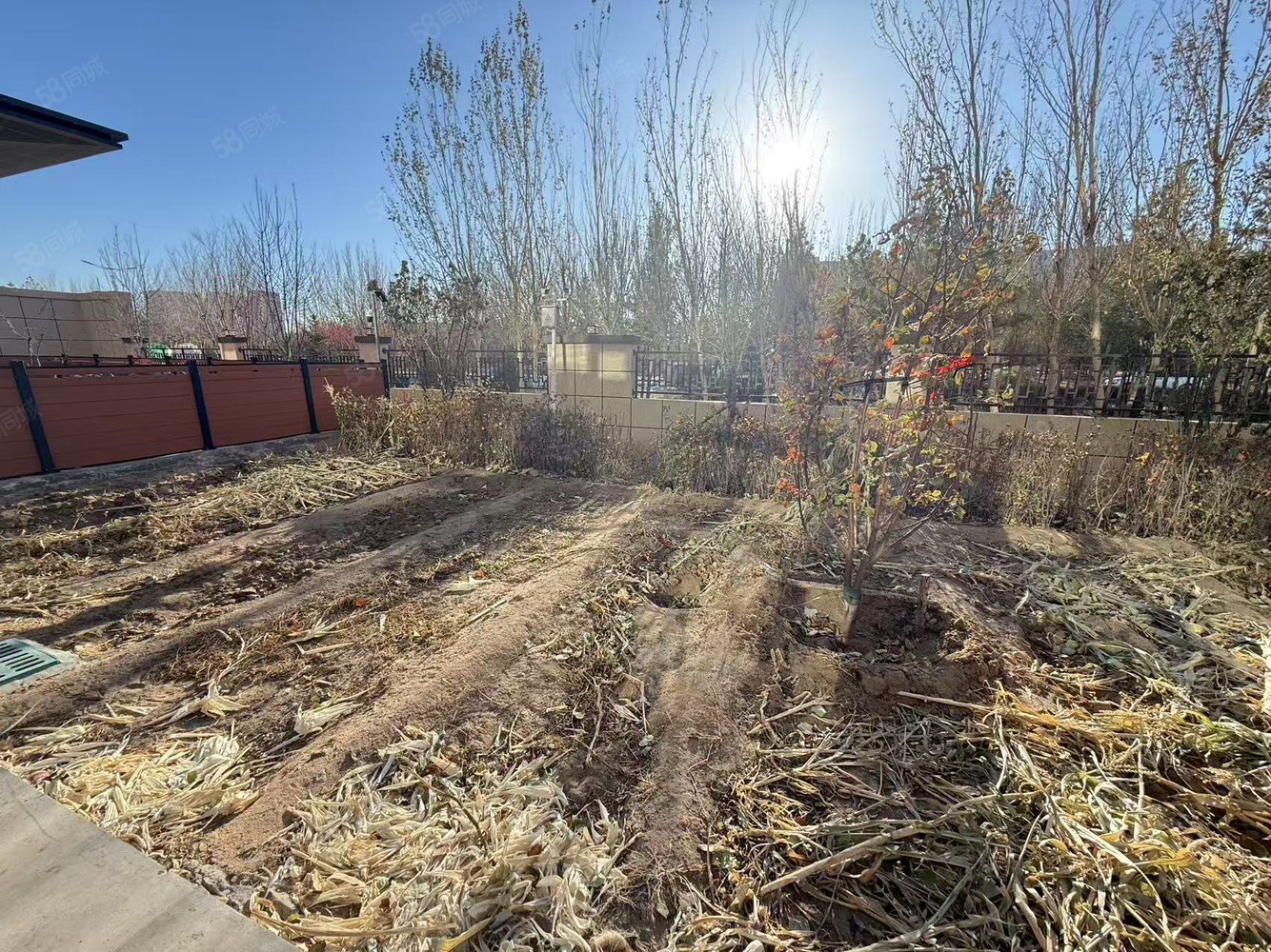 华韵锦园3室2厅2卫140㎡南北98万