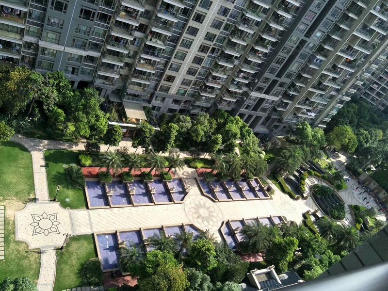 包含时代城广场(东莞市宏伟路1号)的词条