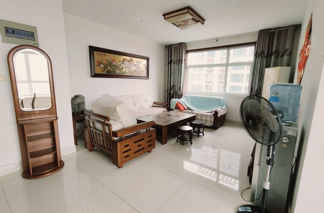 市医院运河边，送储车位贵华苑，新水明珠，湖畔佳苑电梯东边户