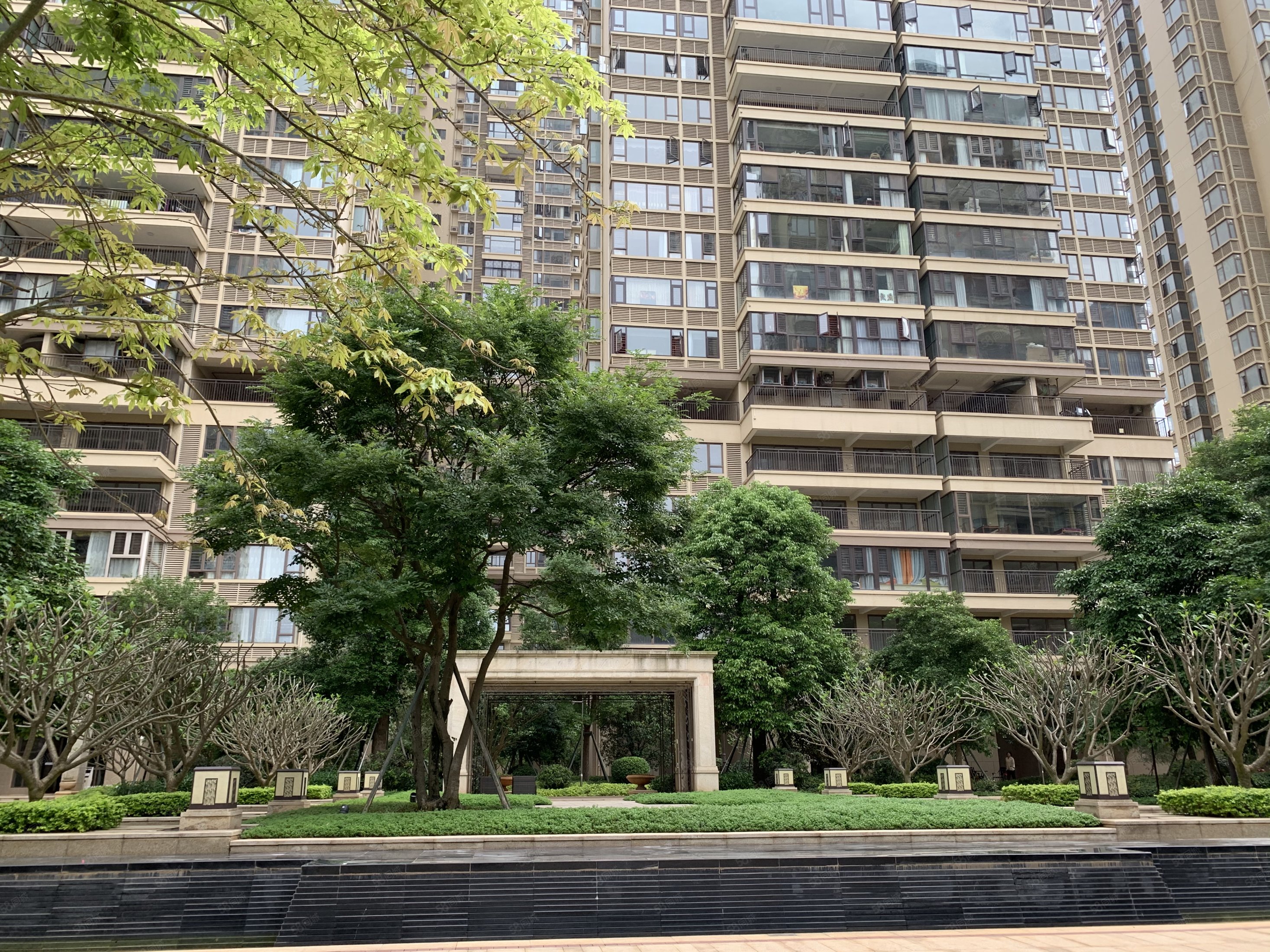精装现房 送车位 看湖景 南北通透,龙光玖珑湖(二期)-南宁58同城