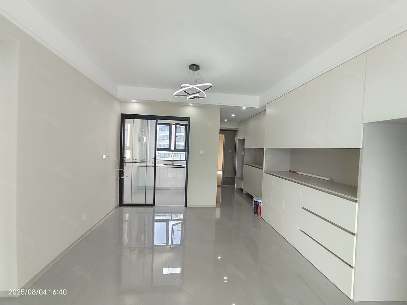 万达大都会公元3室2厅2卫116㎡南北70万