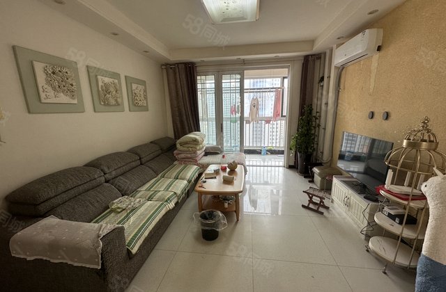 畅博书香东郡3室，边户，看房有钥匙