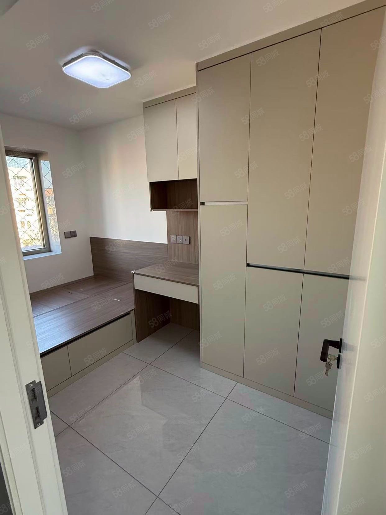 玉橋北里2室1廳1衛(wèi)60.7㎡南北167萬