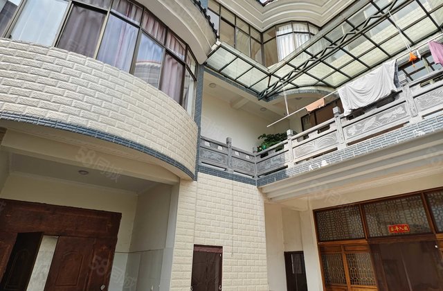 观苑小区7室3厅350㎡258万二手房图片