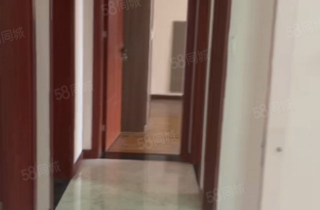 盘龙观邸4室2厅163.11㎡75万二手房图片