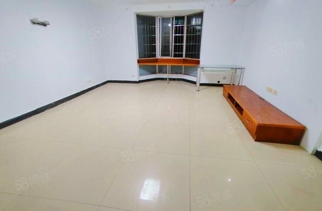 红叶山庄3室2厅130.38㎡106万二手房图片