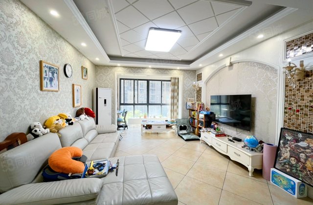 辉煌国际城(一期)3室2厅121.56㎡101.8万二手房图片