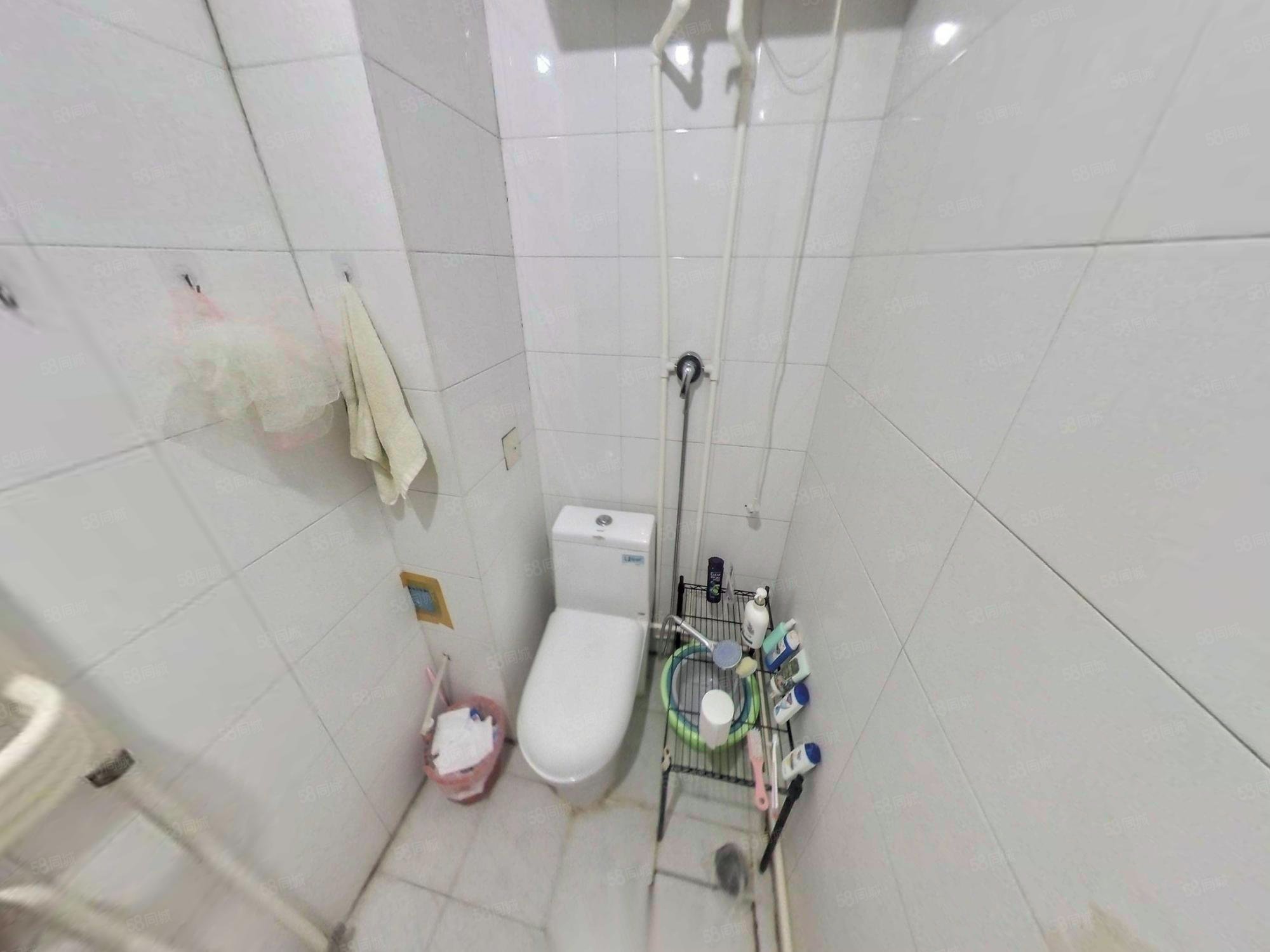 天澤苑3室2廳2衛(wèi)140.77㎡南北298萬