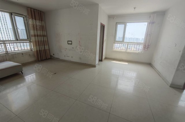 汽车站西三院对过 电梯小高层 免大税带车位储藏室随时可看房