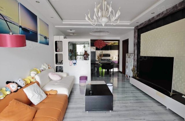 花果园U2区3室2厅100.07㎡48万二手房图片