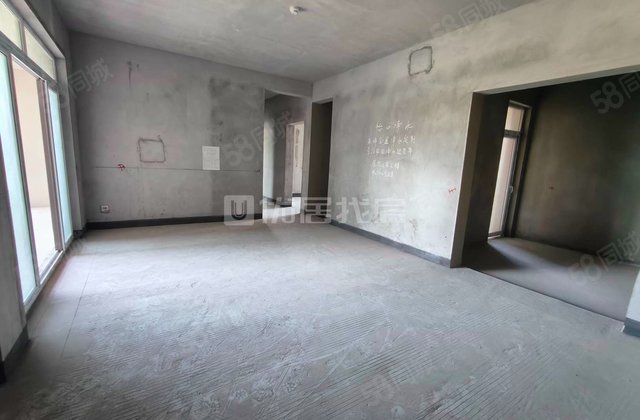 江上城嘉晟华府3室2厅117㎡91.8万二手房图片