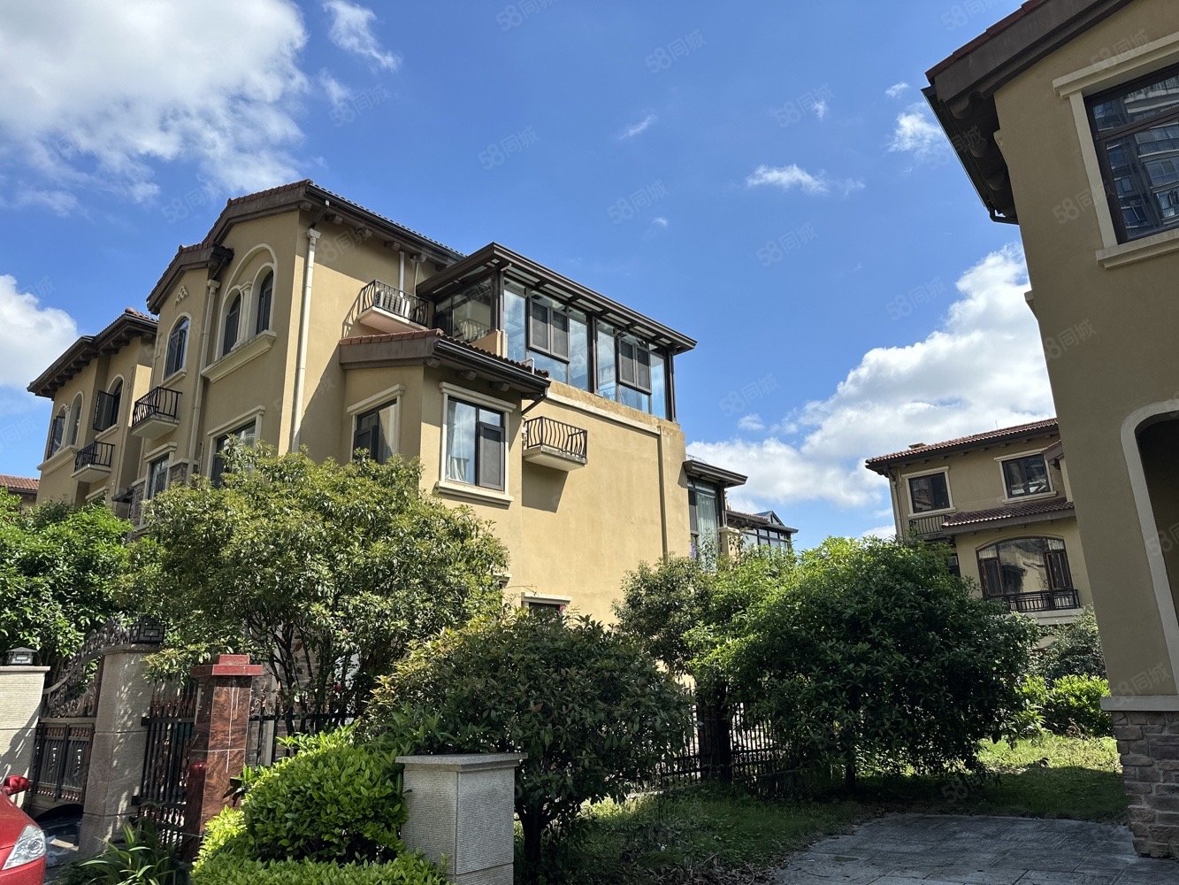 怀化碧桂园(别墅)6室3厅3卫256㎡南北310万