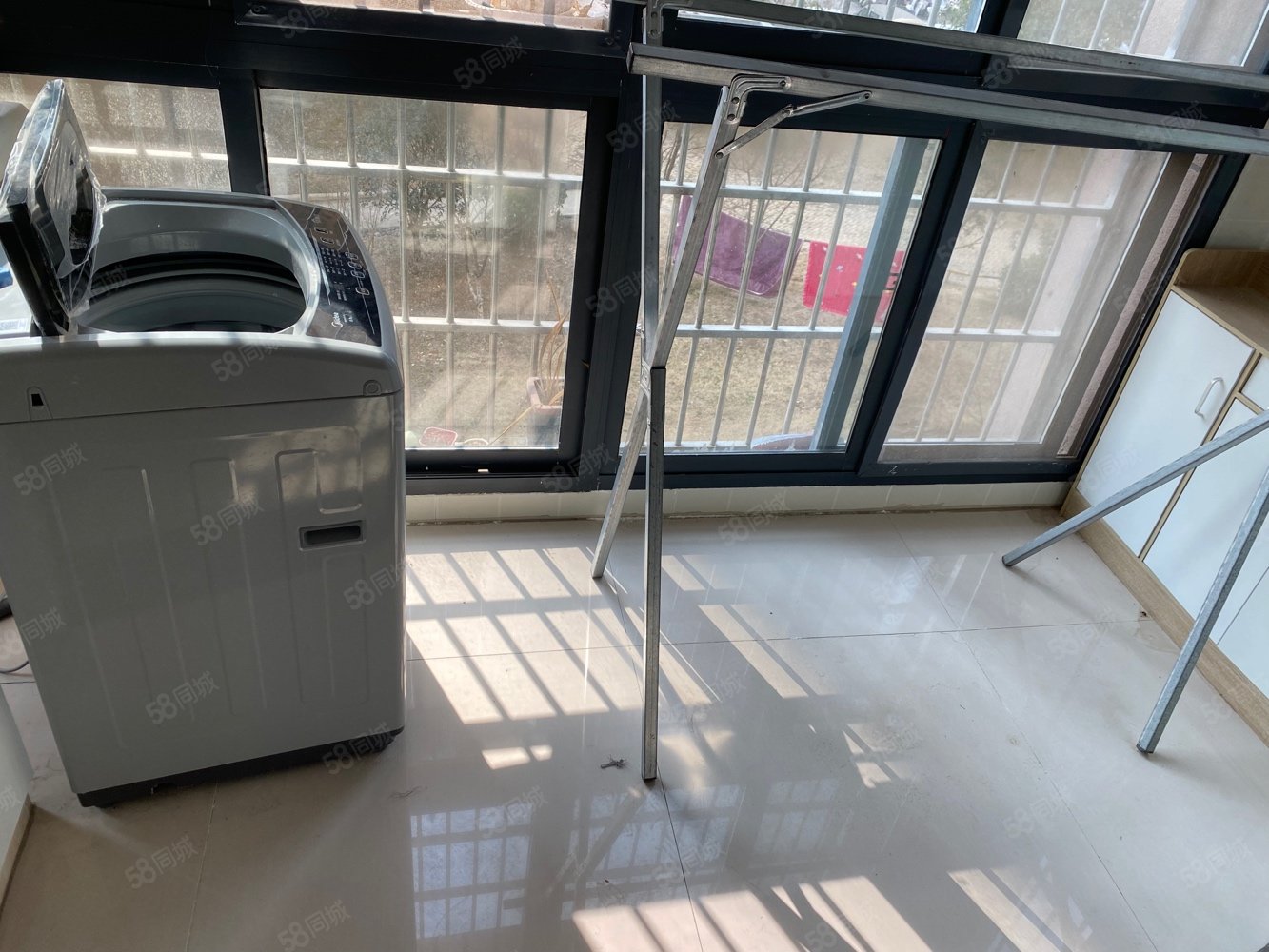 杉杉国际城3室2厅1卫90㎡南北42万