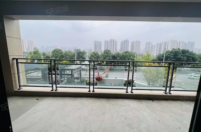 金科集美江山阅江4室2厅130㎡89.8万二手房图片